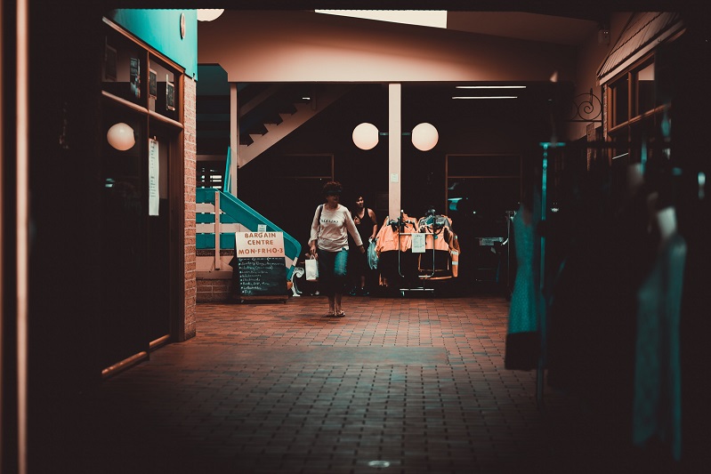 地下室潮濕怎么破？安詩(shī)曼除濕機(jī)來支招