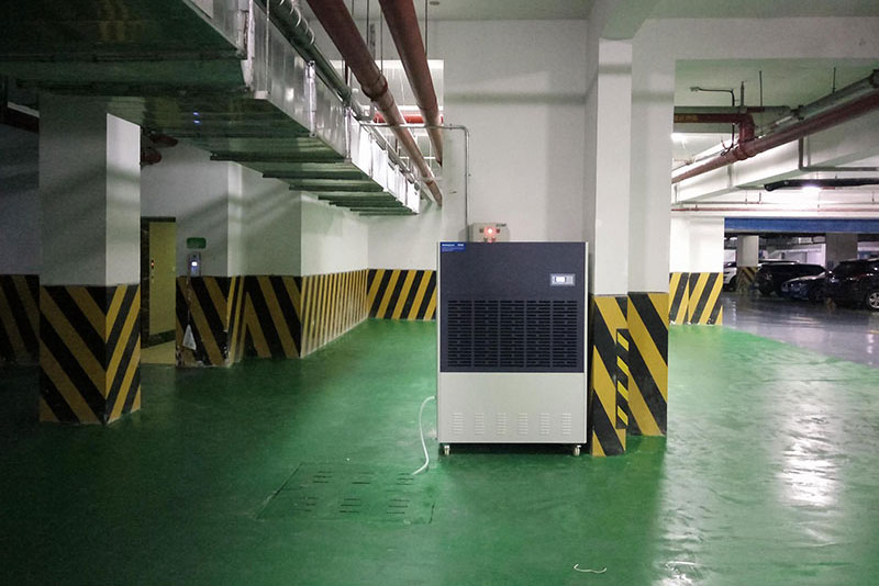 地下車庫(kù)太潮濕要怎么辦？ 地下車庫(kù)除濕機(jī)